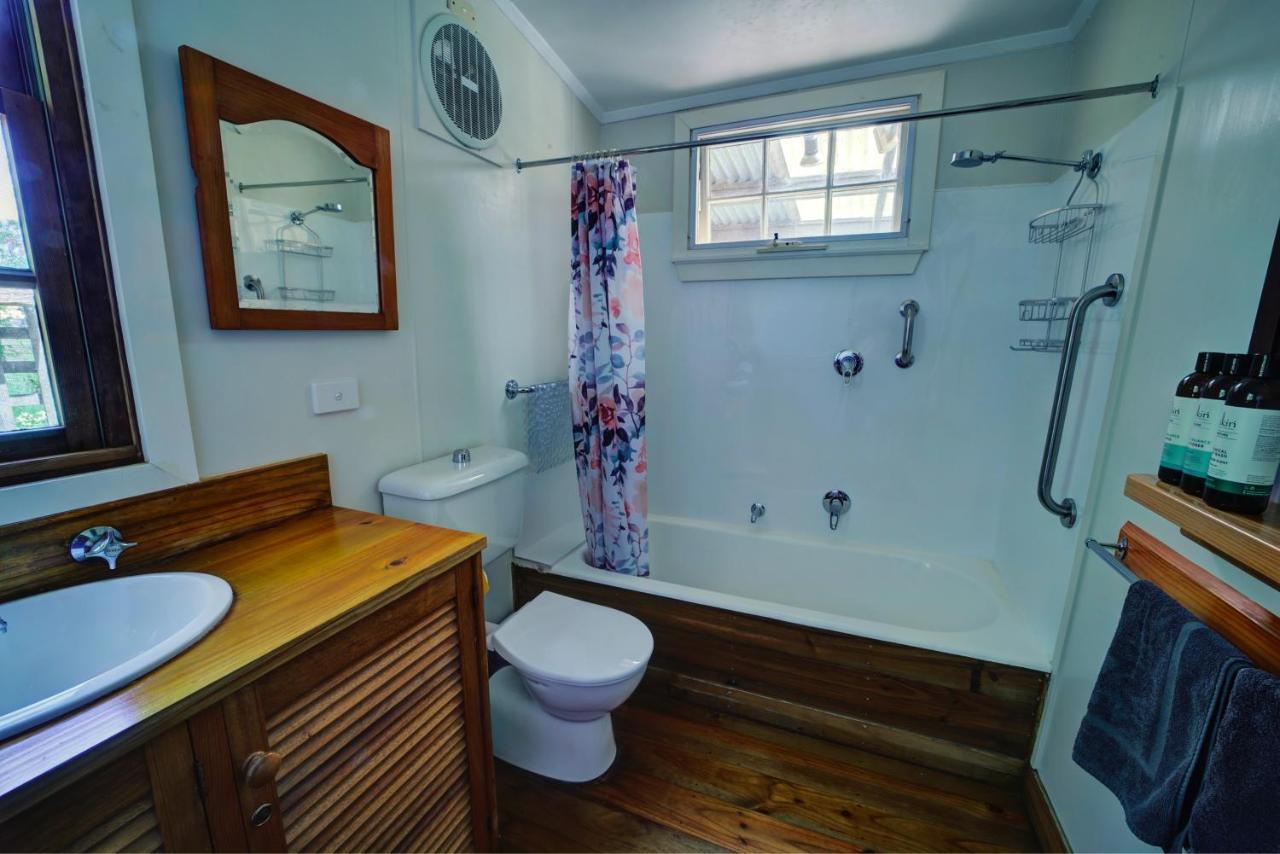Cherry Plum Cottages 포트페어리 외부 사진