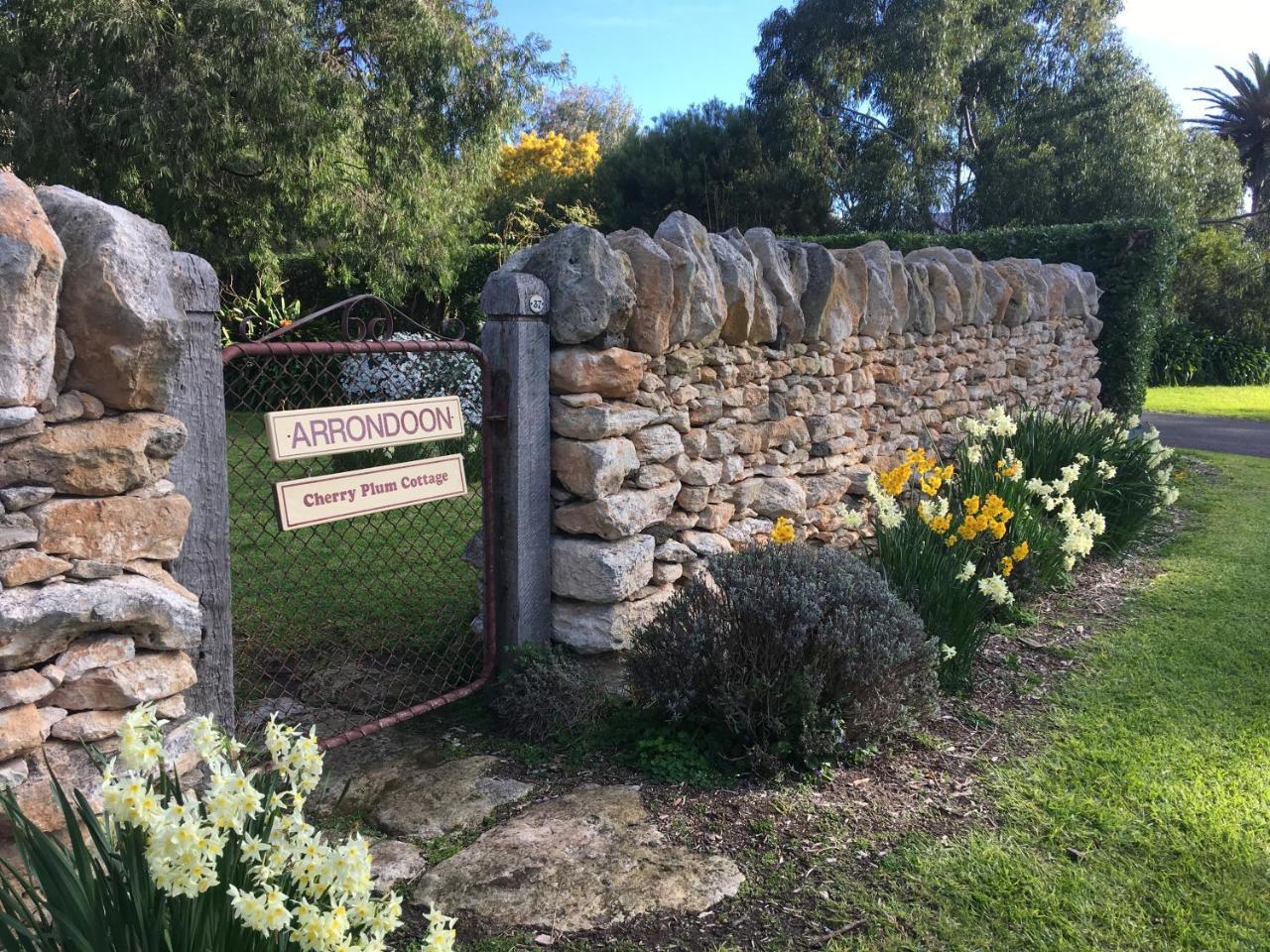 Cherry Plum Cottages 포트페어리 외부 사진