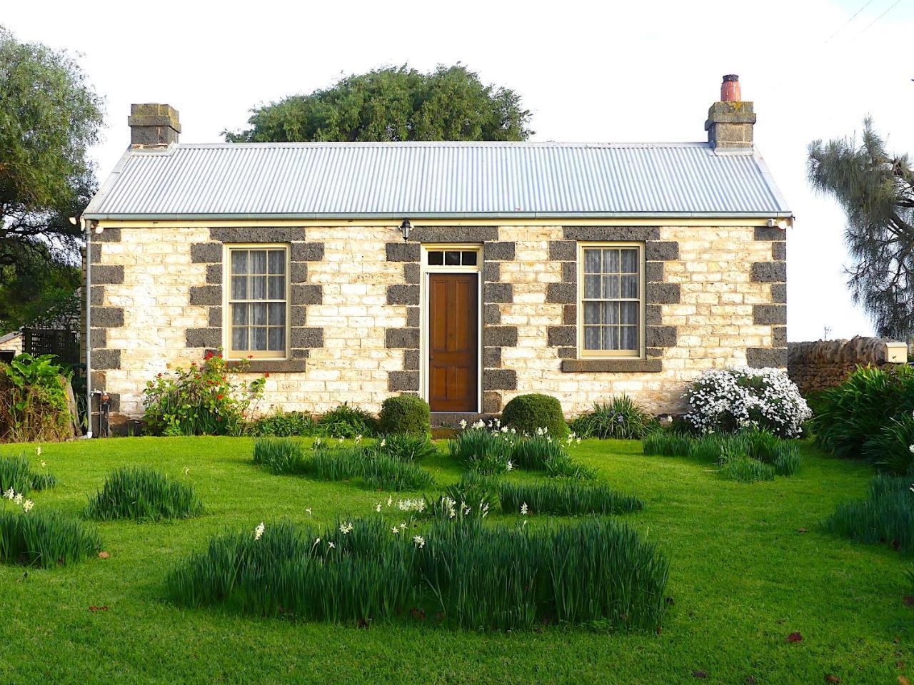 Cherry Plum Cottages 포트페어리 외부 사진